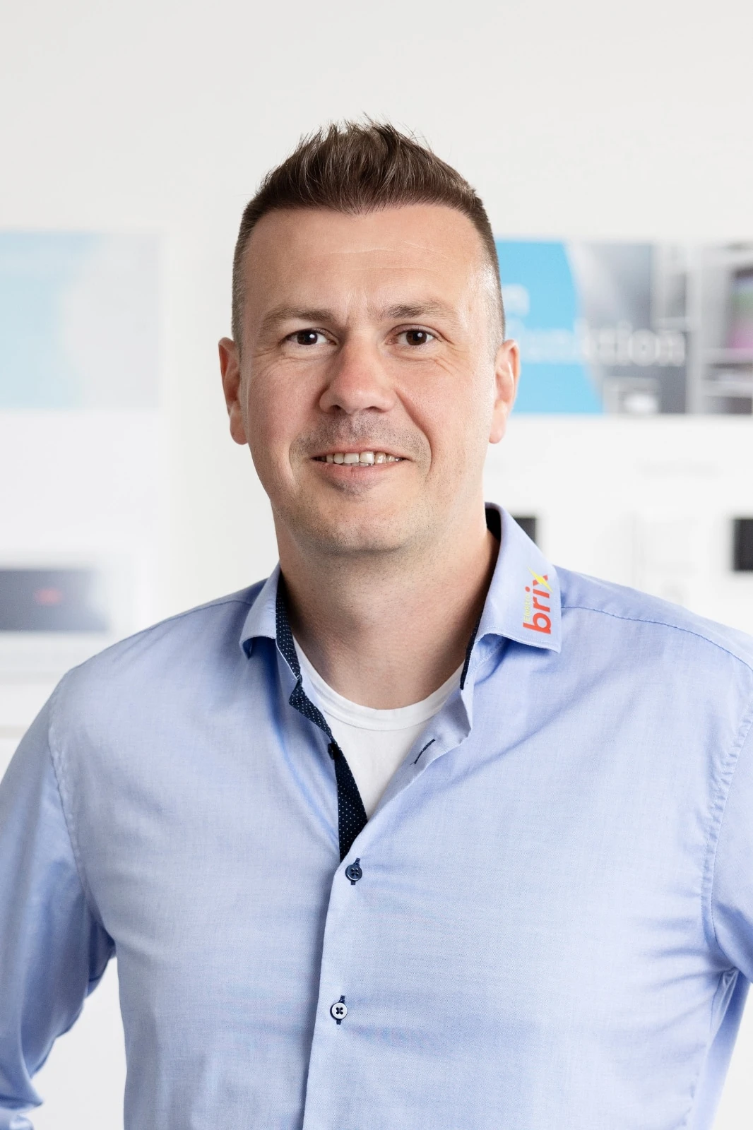 Porträt von Elektro Brix Geschäftsführer Sebastian Hansen